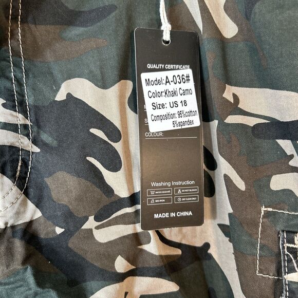 FOURSTEEDS Womens Camouflage Twill Bermuda Cargo Shorts with Belt 18 Dark Camo - Picture 5 of 8